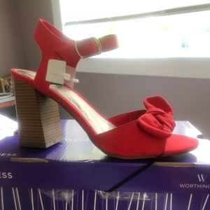 NIB Gorgeous Red Heeled Sandals with Ankle Strap